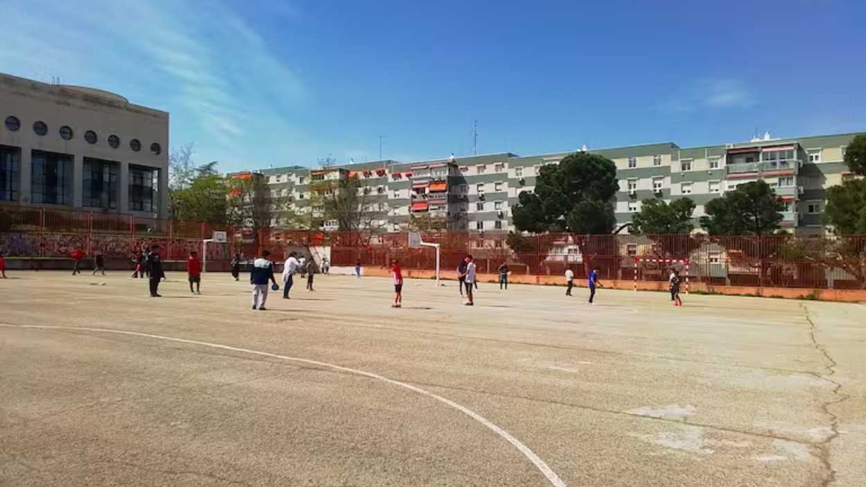 Patio de CEIP Amadeo Vives de Aluche. AFA CEIP Amadeo Vives.