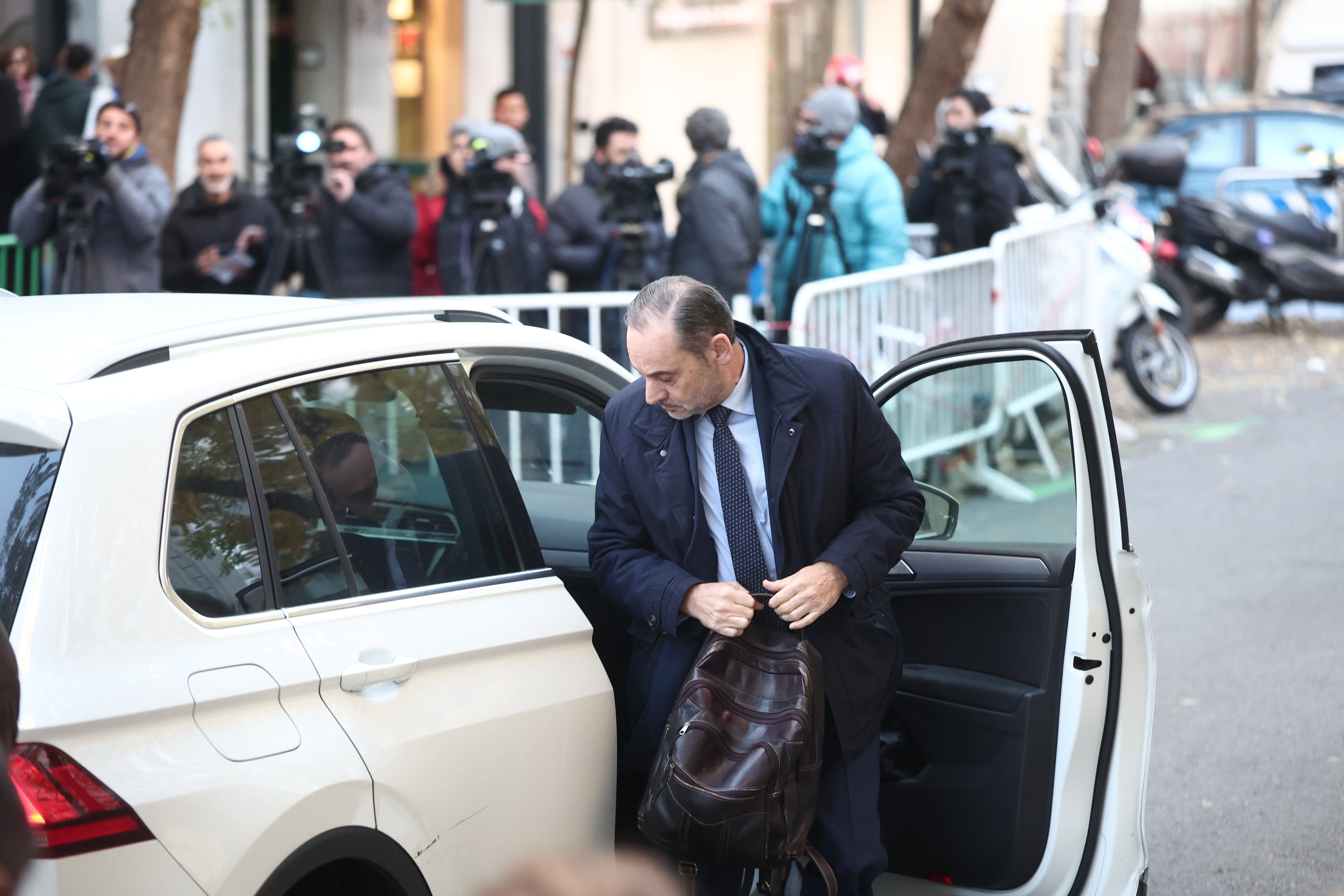 José Luis Ábalos a su llegada al Tribunal Supremo. EP