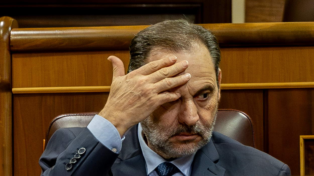 Ábalos amanece en la cárcel tras dedicar sus últimas palabras en libertad a disparar contra Begoña Gómez. EP.