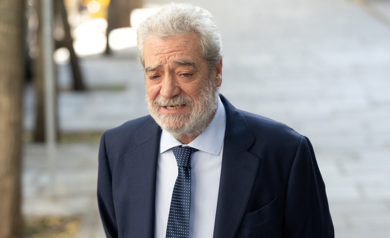 Miguel Ángel Rodríguez a su llegada a la segunda jornada del juicio al fiscal general del Estado. (Foto: EP)
