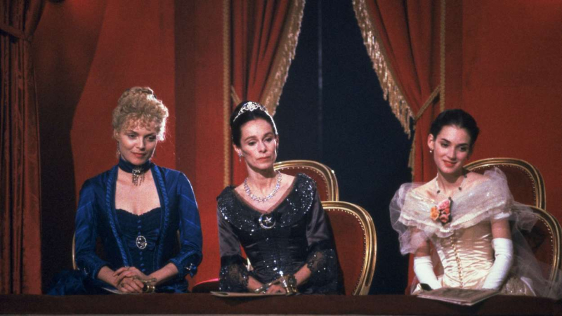 Winona Ryder en 'La edad de la inocencia' junto a Michelle Pfeiffer y Geraldine Chaplin