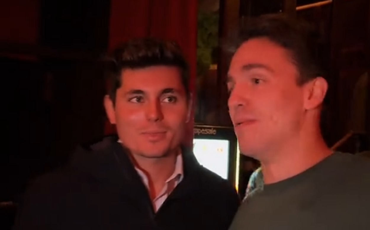 Vito Quiles junto al presidente de NNGG del PP, Ignacio Dancausa. TikTok @nnggtrescantos.