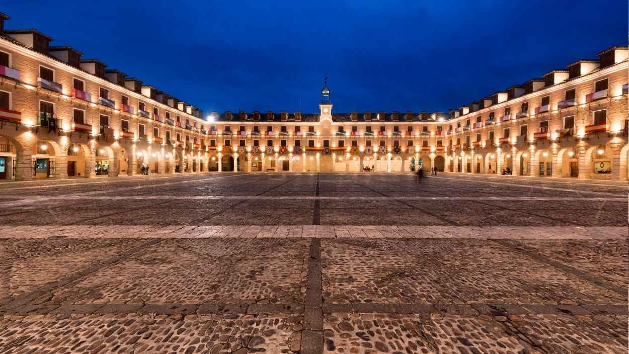 Plaza Mayor de Ocaña, Toledo.