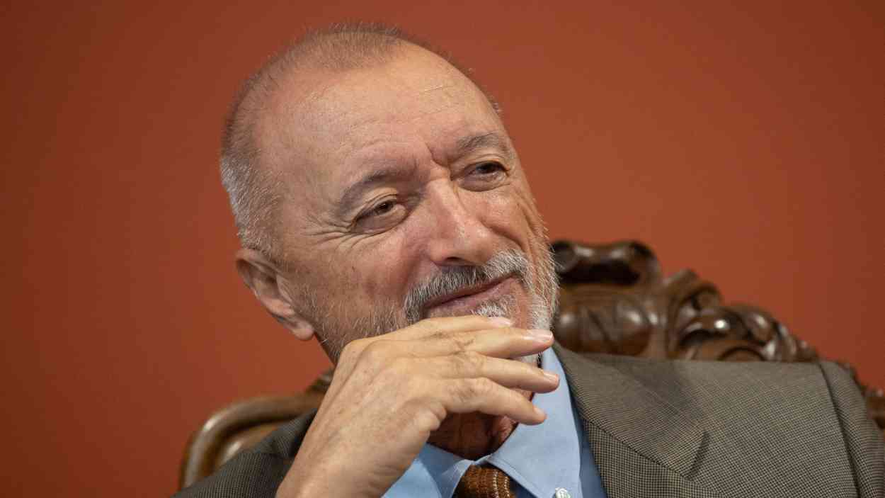 Arturo Pérez Reverte. EP