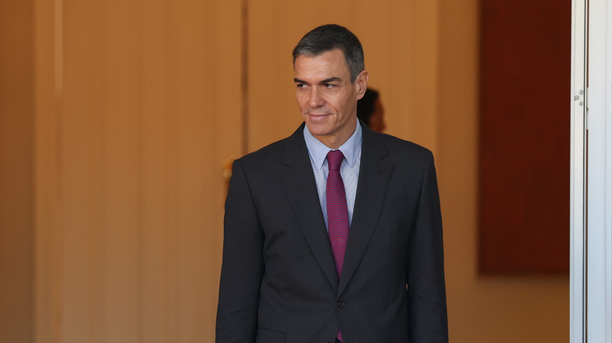 Sánchez se planta ante la pinza de Ábalos y el PP: "No vamos a acepar ni amenazas ni chantajes". EP.