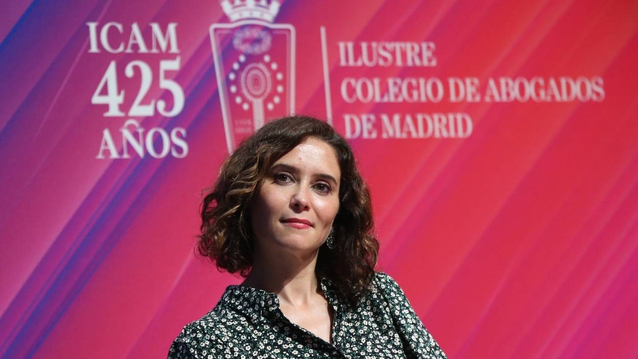La presidenta de la Comunidad de Madrid, Isabel Díaz Ayuso, clausura los actos de la semana conmemorativa del 425 aniversario del Colegio de la Abogacía de Madrid (ICAM). EP/Archivo.