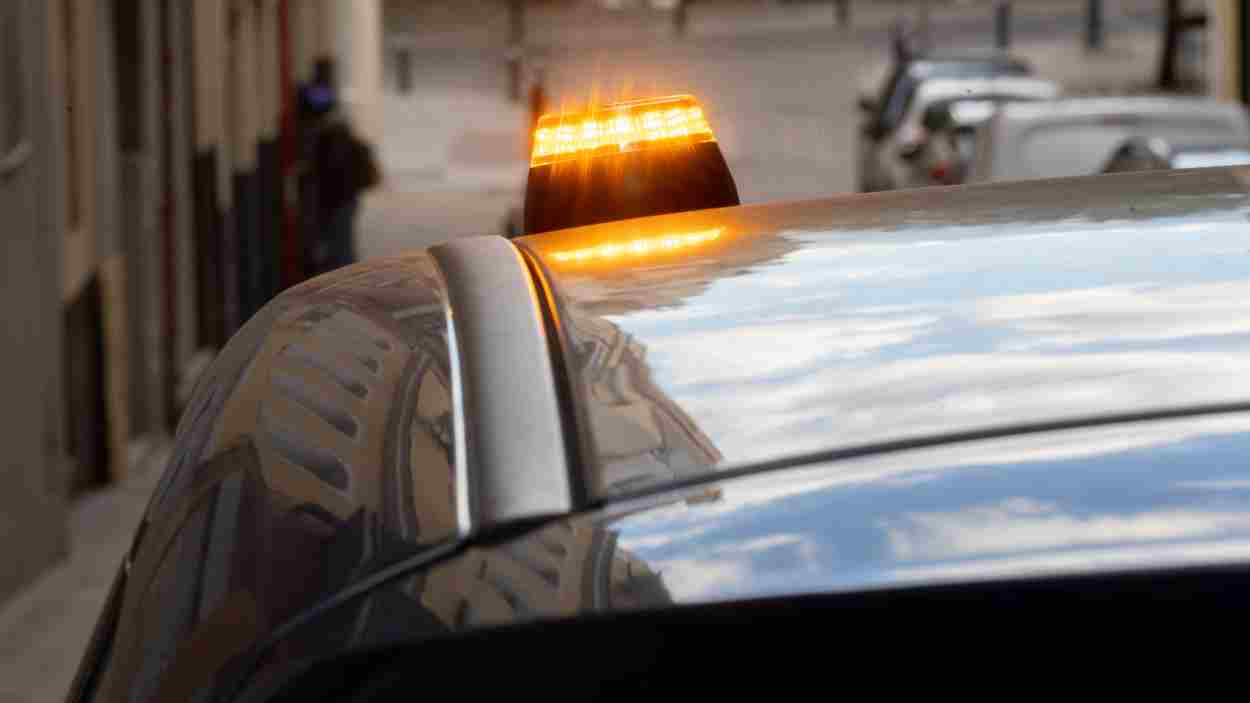 Baliza V16 de emergencia para vehículos. Europa Press