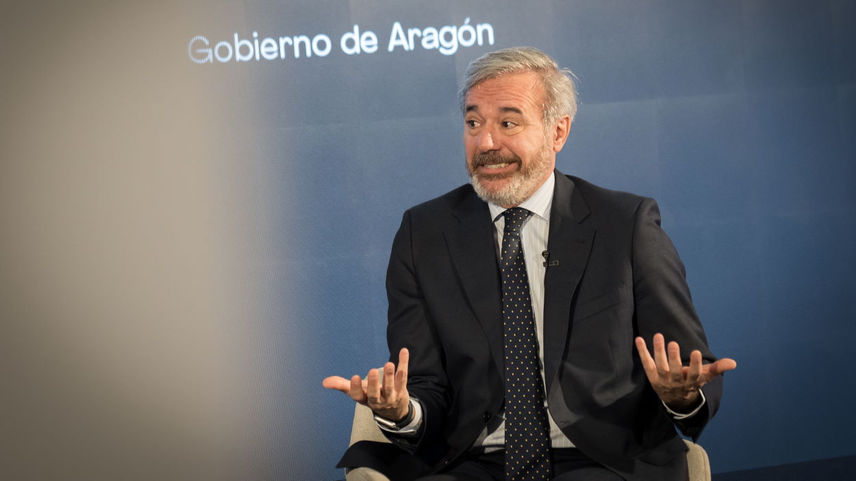 El presidente Jorge Azcón rechaza replicar un pacto con Vox como el de Valencia y acerca a Aragón a elecciones. EP.