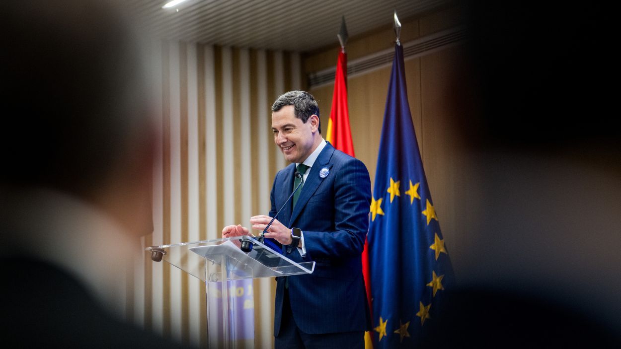 El presidente de la Junta de Andalucía, Juan Manuel Moreno Bonilla, durante un acto sobre la UE. EP.