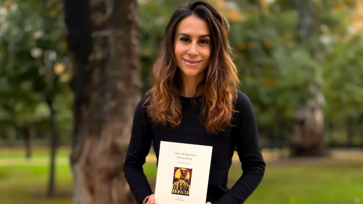 Ana Rivero, autora de 'Carne de Algoritmo. Ser Sometido'