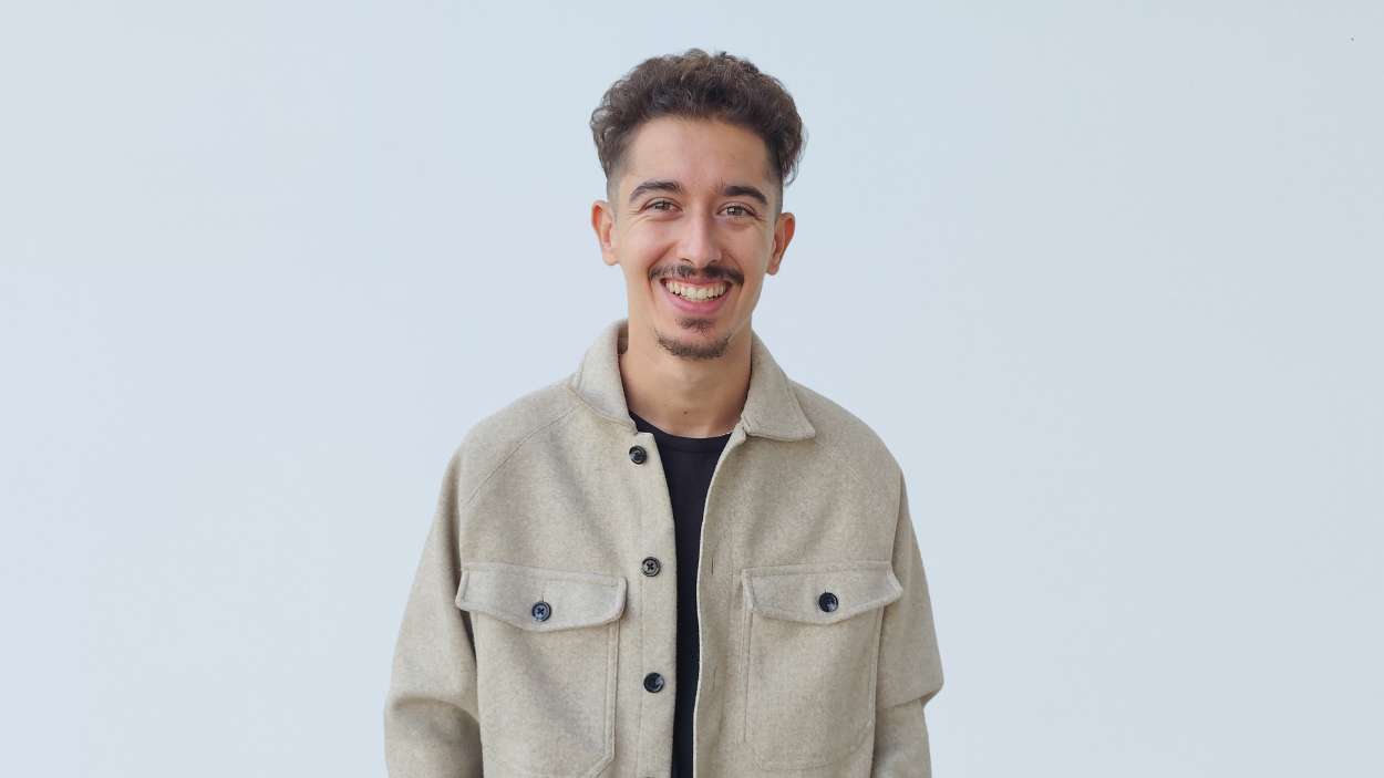 Diego García Fernández, escritor: "No hay edad para empezar a quererse a uno mismo"