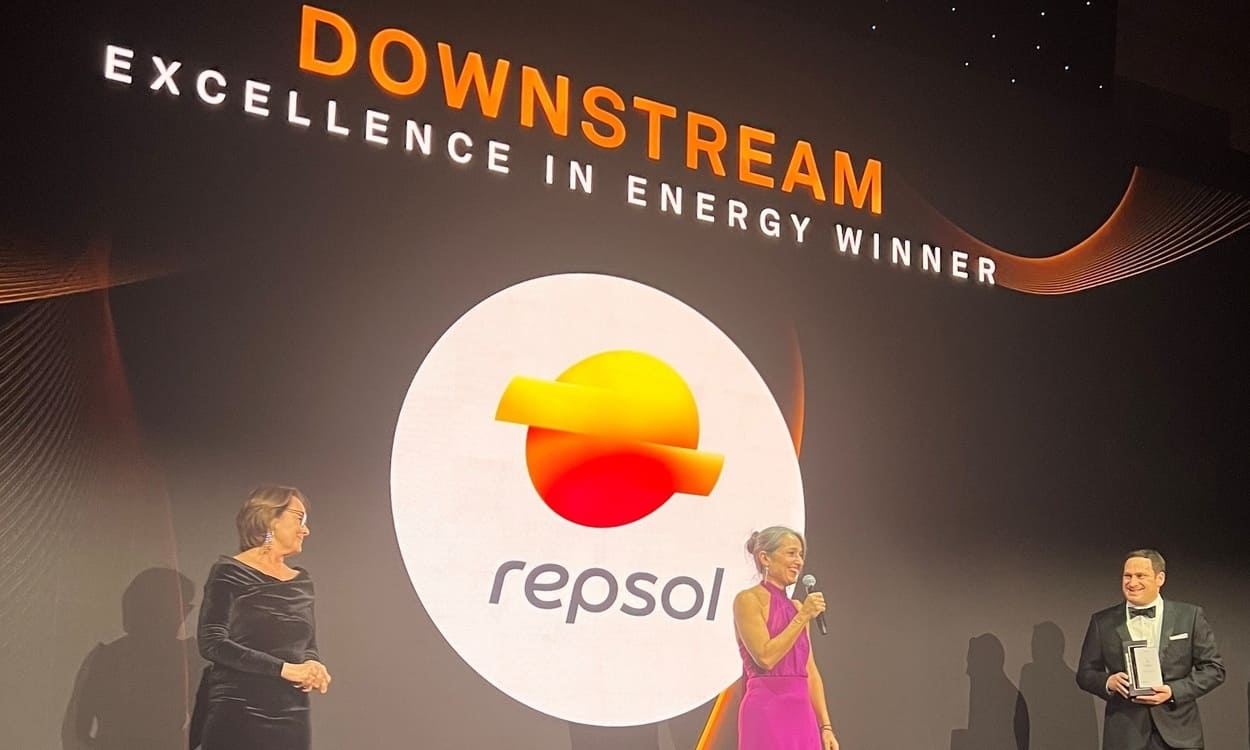 Repsol, galardonada en Premios Platts por su despliegue de combustibles 100% renovable en España y Portugal. REPSOL