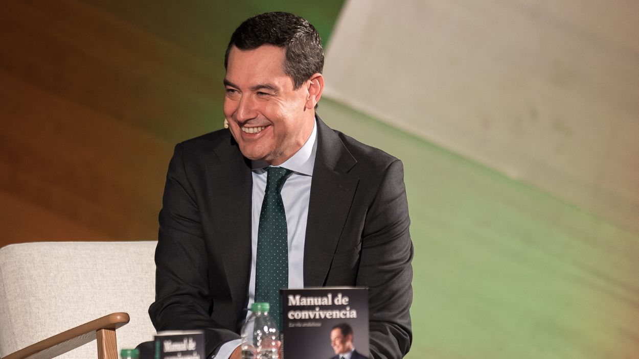 El presidente de la Junta de Andalucía, Juanma Moreno, presenta su libro 'Manual de Convivencia' en Madrid. EP. 