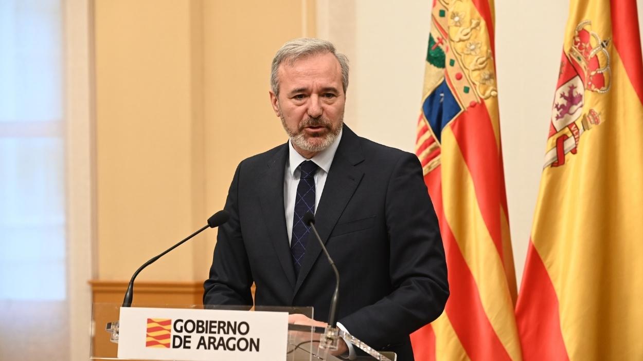 El presidente de Aragón, Jorge Azcón, durante una rueda de prensa. EP.