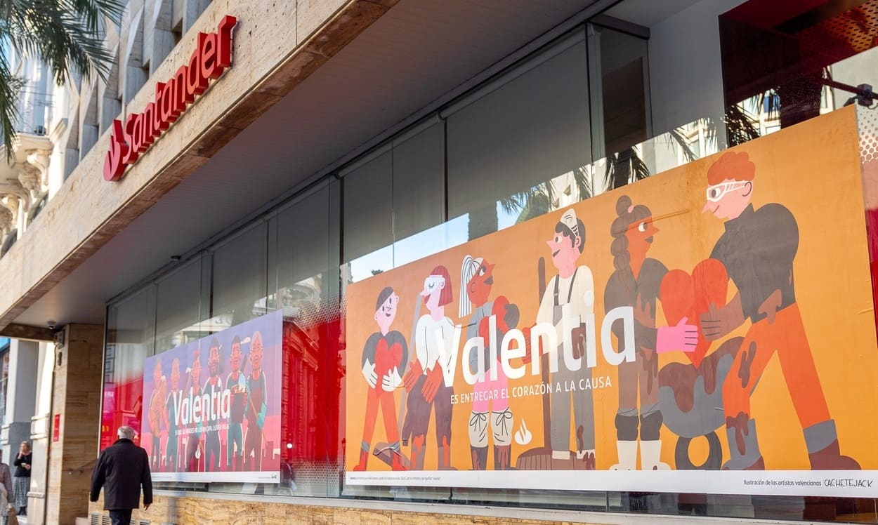 Oficina Banco Santander en València en apoyo a las víctimas de las inundaciones. BANCO SANTANDER