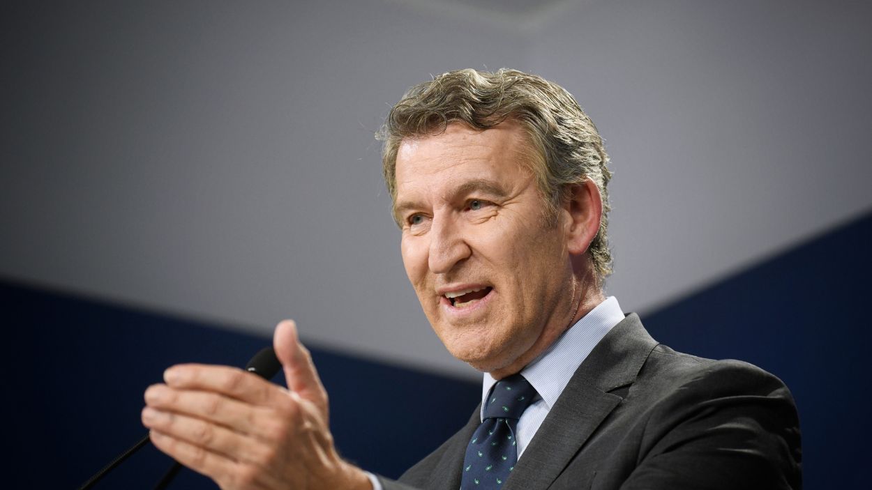 El presidente del Partido Popular, Alberto Núñez Feijóo, durante una comparecencia en la sede de Génova. EP.