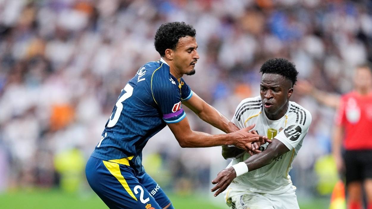 Omar El Hilali, de no ir a la Copa África con Marruecos a recibir la felicitación de Felipe VI. EP