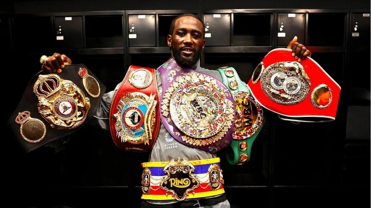 Terence Crawford con todos sus títulos| @tbudcrawford