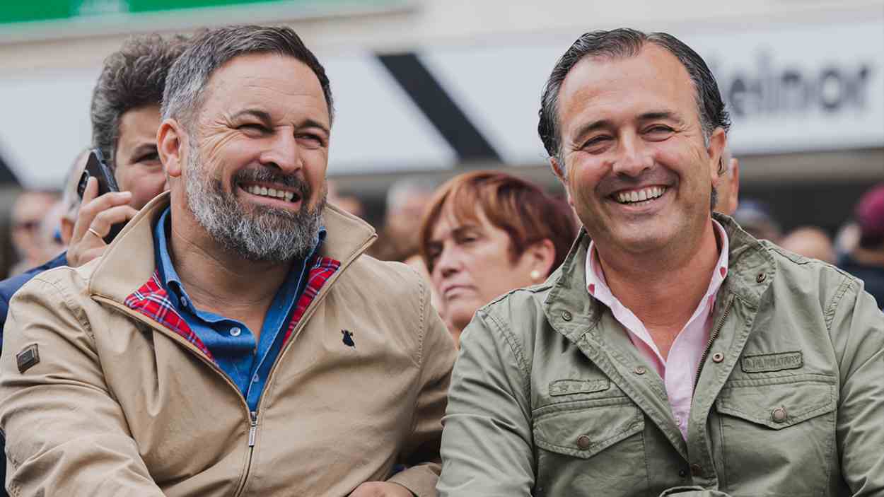 David Moreno, líder de Vox en Castilla-La Mancha, junto a Santiago Abascal. EP.