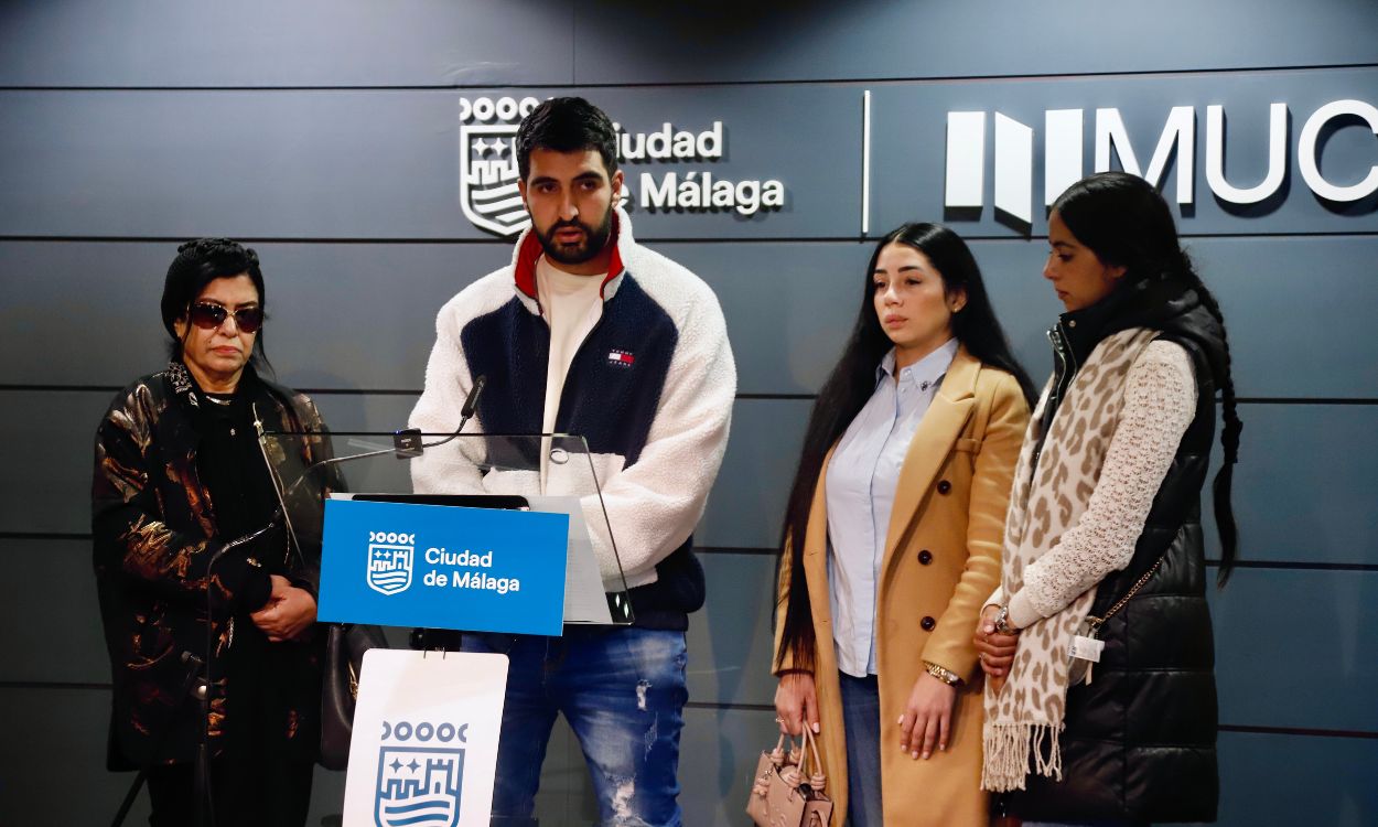 El hermano de Haitam Mejri, Nasse Mejri, interviene en una comparecencia de prensa sobre el caso. A 18 de diciembre de 2025 en Málaga (Andalucía, España). EP