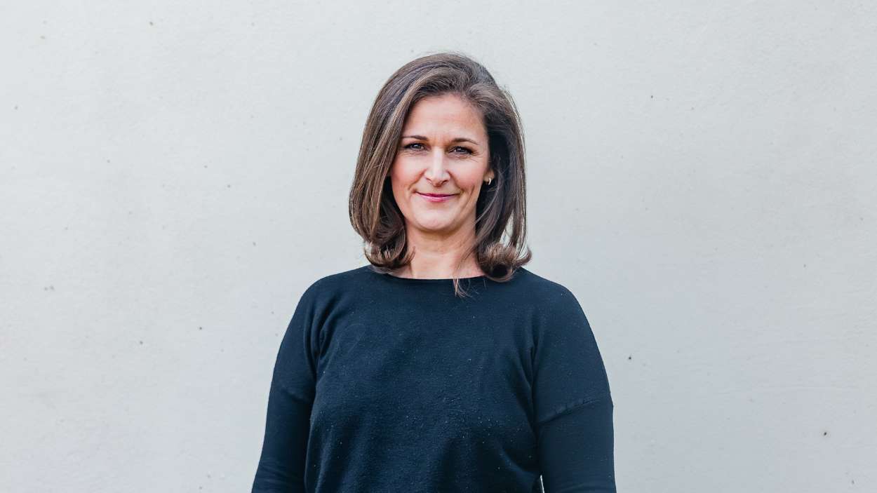 Las zapatillas Skechers en tendencia para mujeres que quieren ir elegantes y cómodas todo el día