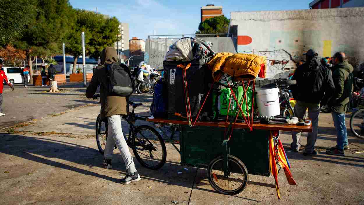 Instituto B9 de Badalona (Barcelona) tras su desalojo. Europa Press