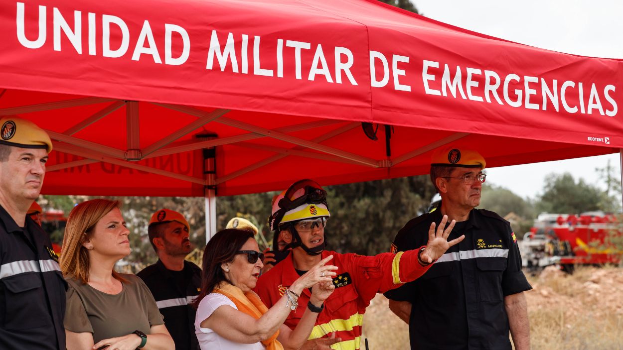 Robles exige a Feijóo que se disculpe con la UME y los valencianos tras destaparse sus mentiras sobre el día de la DANA. EP.
