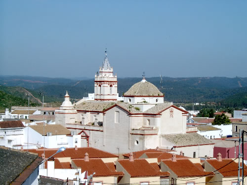 Imagen de archivo de la localidad de Aznalcóllar, cuya tasa de paro es la más alta de la provincia de Sevilla.