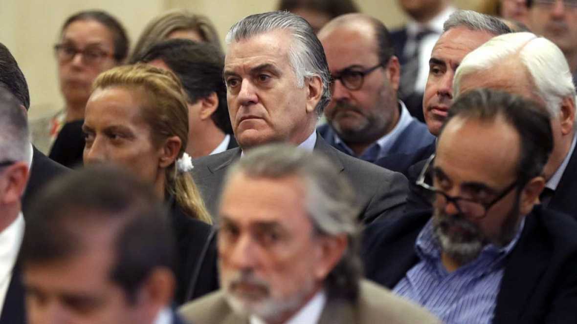 Francisco Correa junto a otros acusados y testigos dentro del juicio de la trama Gürtel