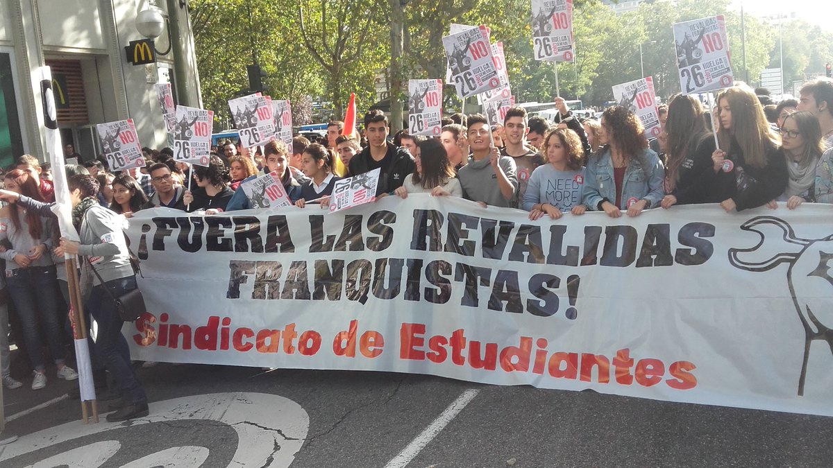 El sindicato de estudiantes en una protesta contra las reválidas