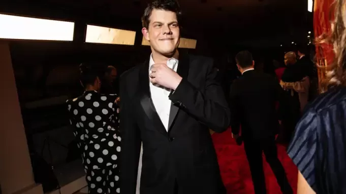 Wes Gordon-Carolina Herrera-cover-030125.webp