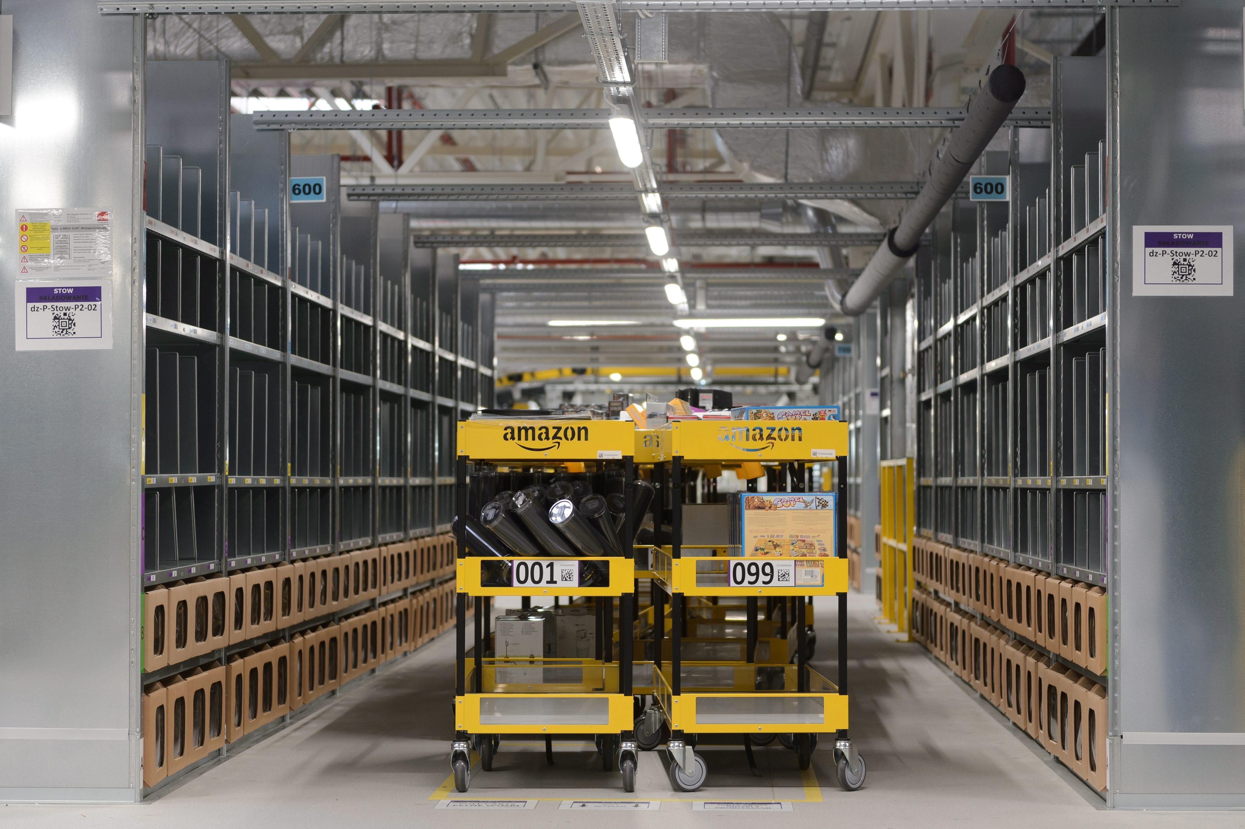 centro logístico de Amazon en San fernando de Henares