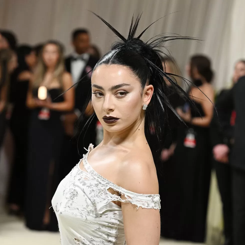 Charli XCX-cover-130125.webp