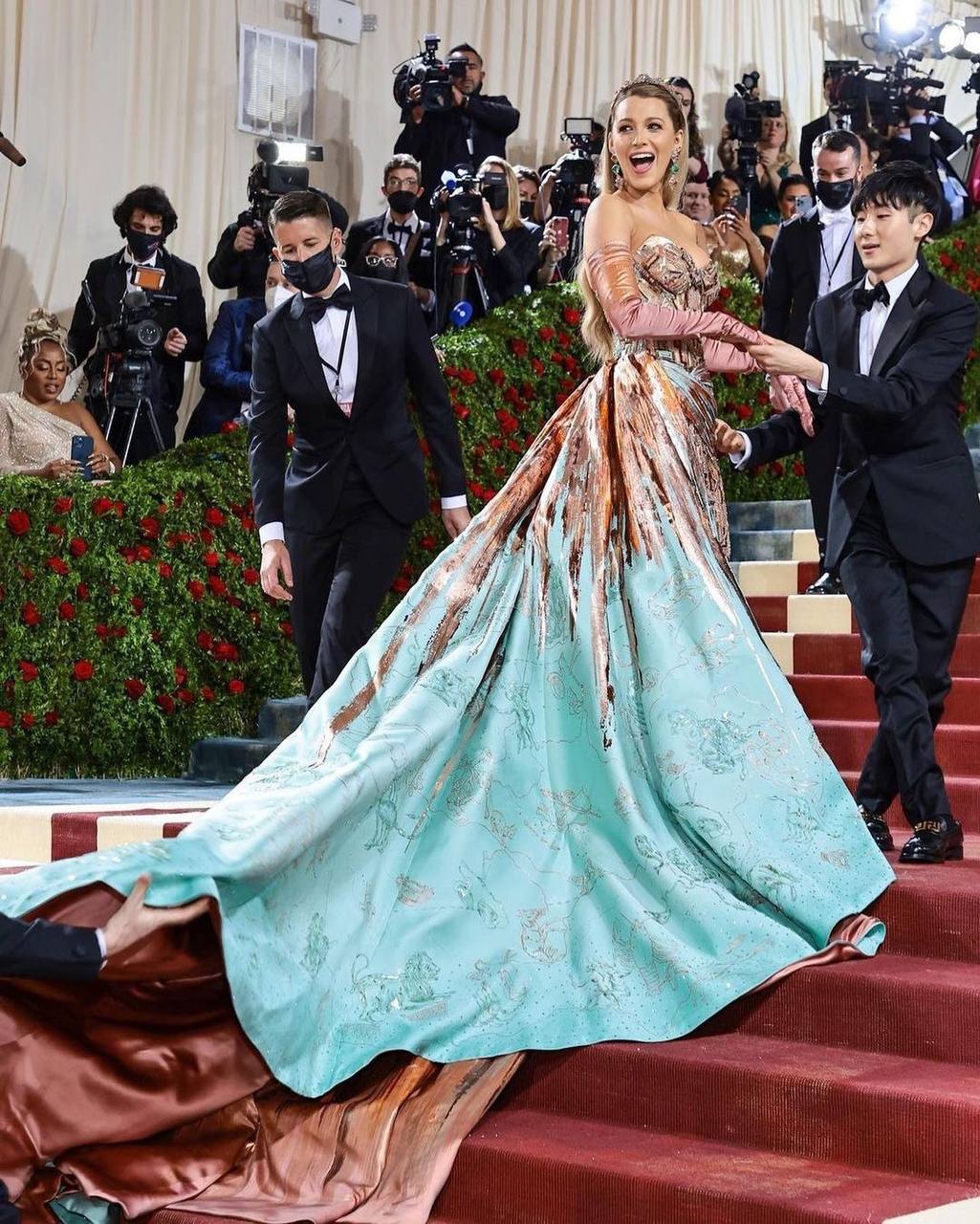 Blake Lively en Atelier Versace
