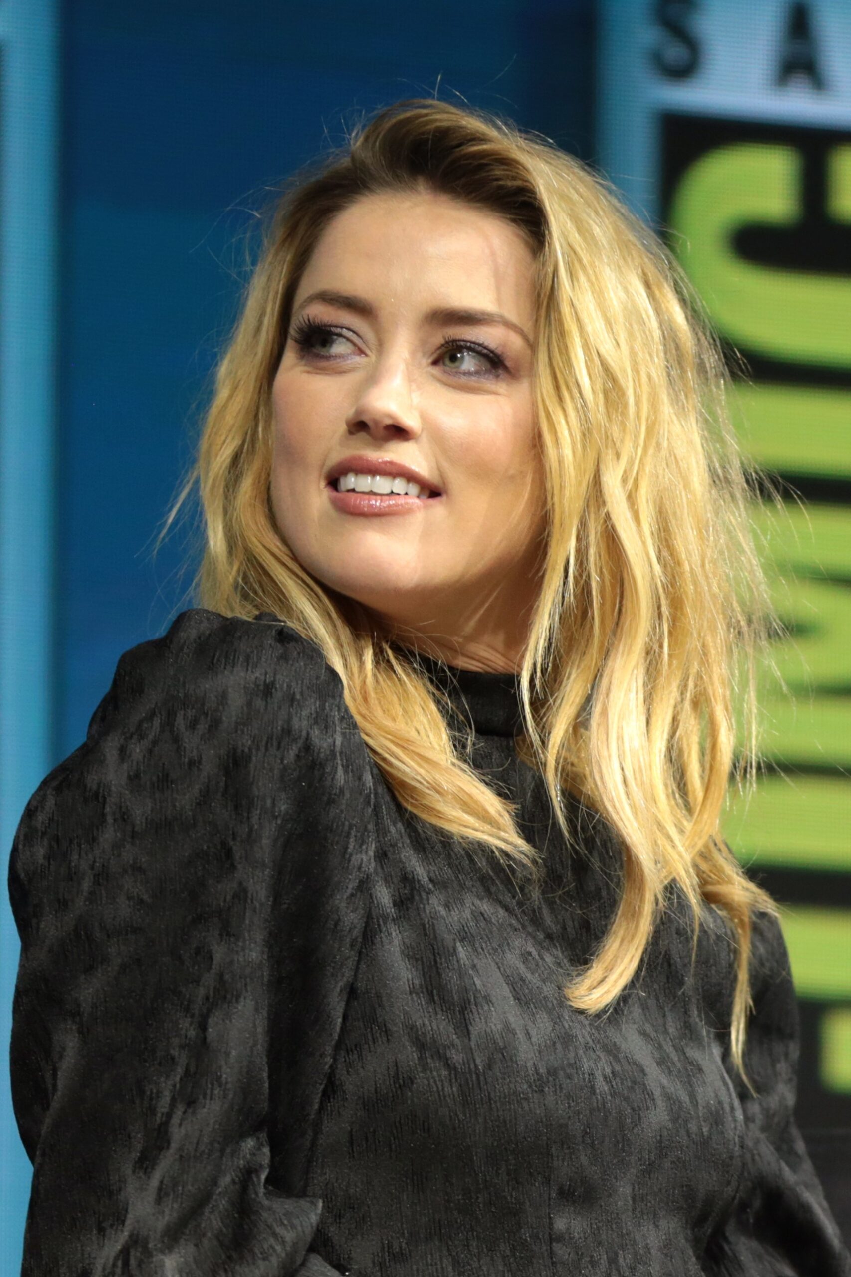 Amber_Heard_43723454772-scaled.jpeg