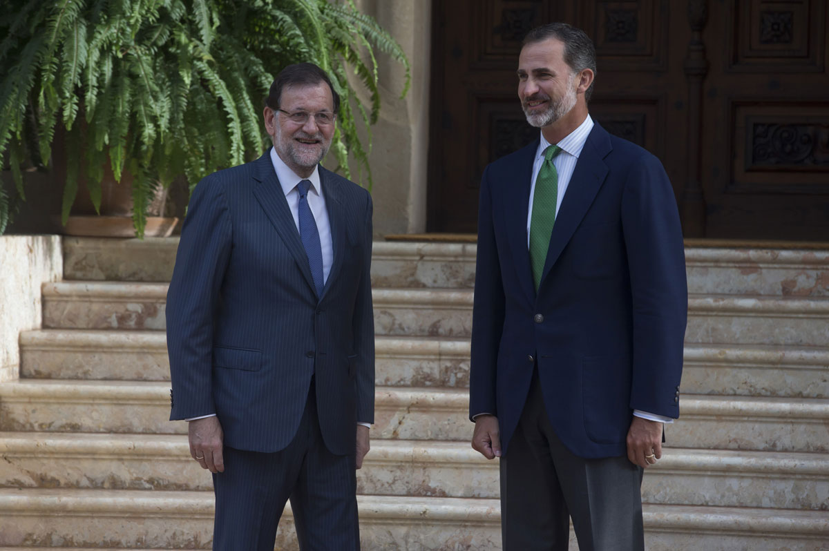 El presidente del Gobierno se reúne con Felipe VI en el palacio de Marivent
