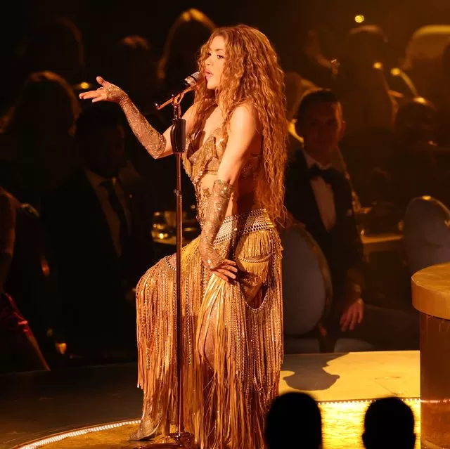 shakira-grammys-performance-2025-03225_1.webp