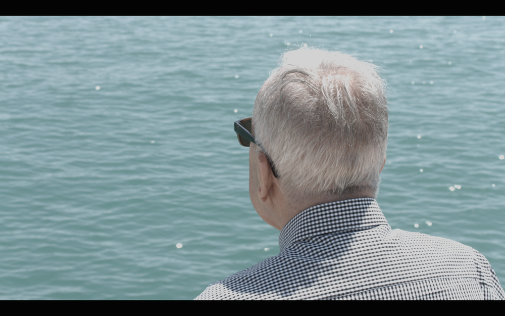 El poeta Pablo Garcia Baena en una imagen del documental, dirigido por Sigfrid Monleón.