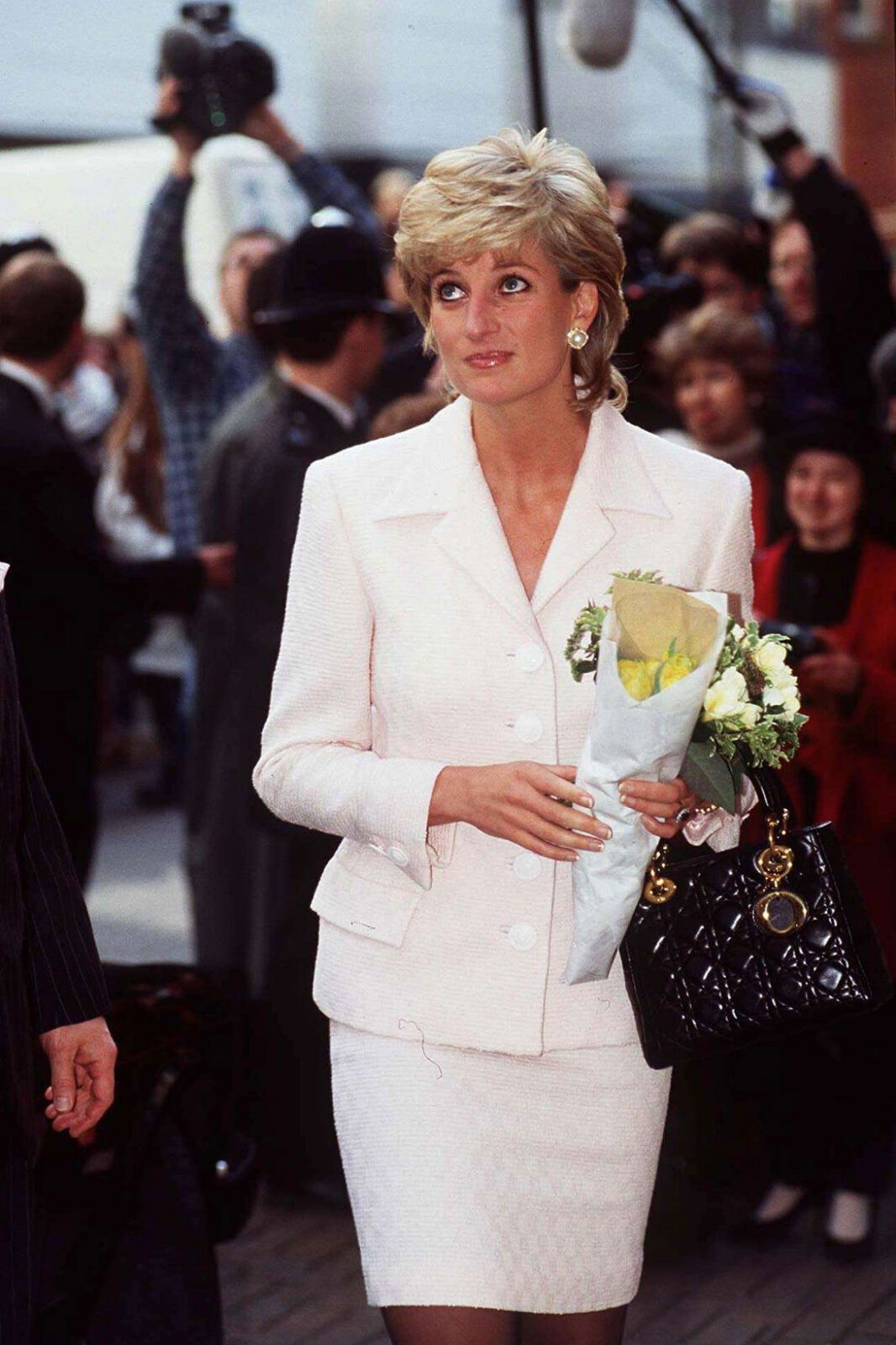 lady-dior-princess-diana-re-edition-release-3.jpg