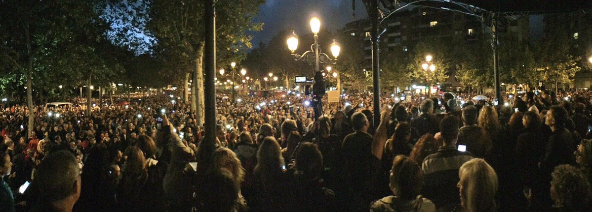 Panorámica de la protesta de ayer en Granada.