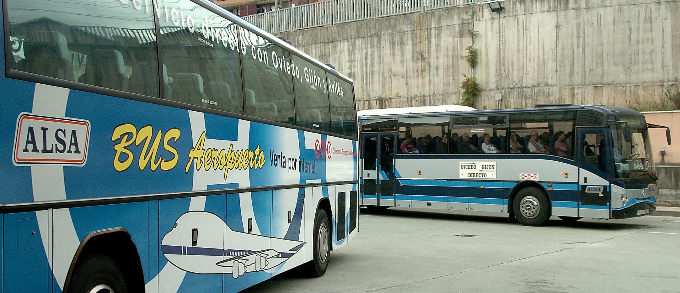 ALSA lanza en Madrid un billete de autobús que incluye inicio o fin en coche Autobuses de la compañía ALSA. 