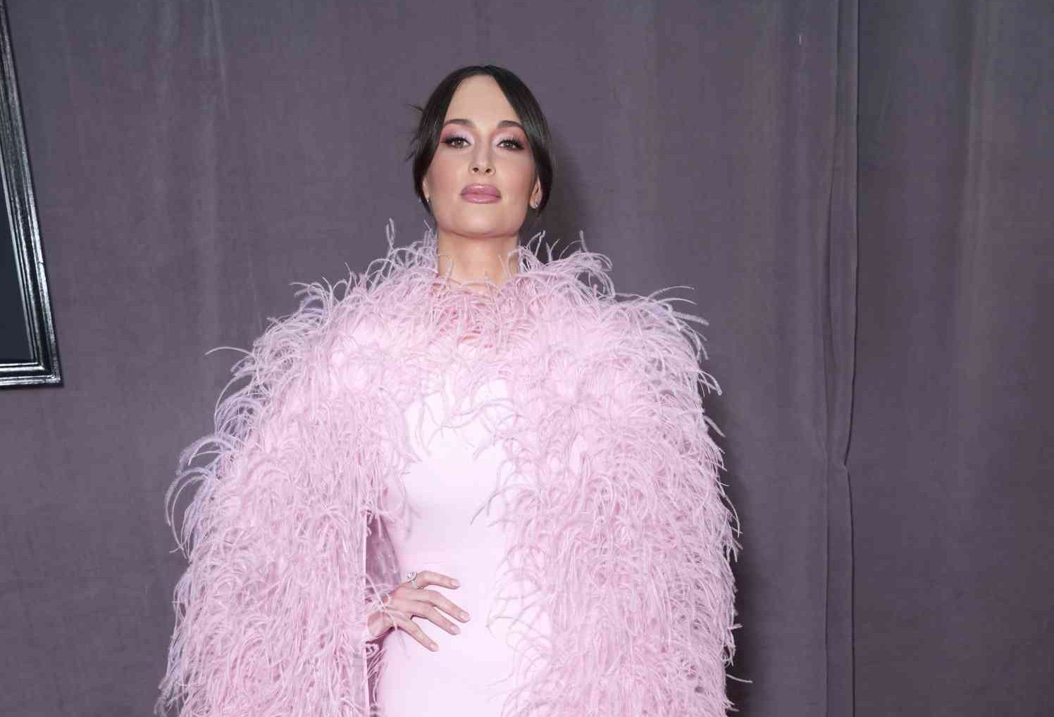 kacey-musgraves-grammys-2023-537d48c5348a468cb6ef7cfc56d79089-e1687428351596.jpg