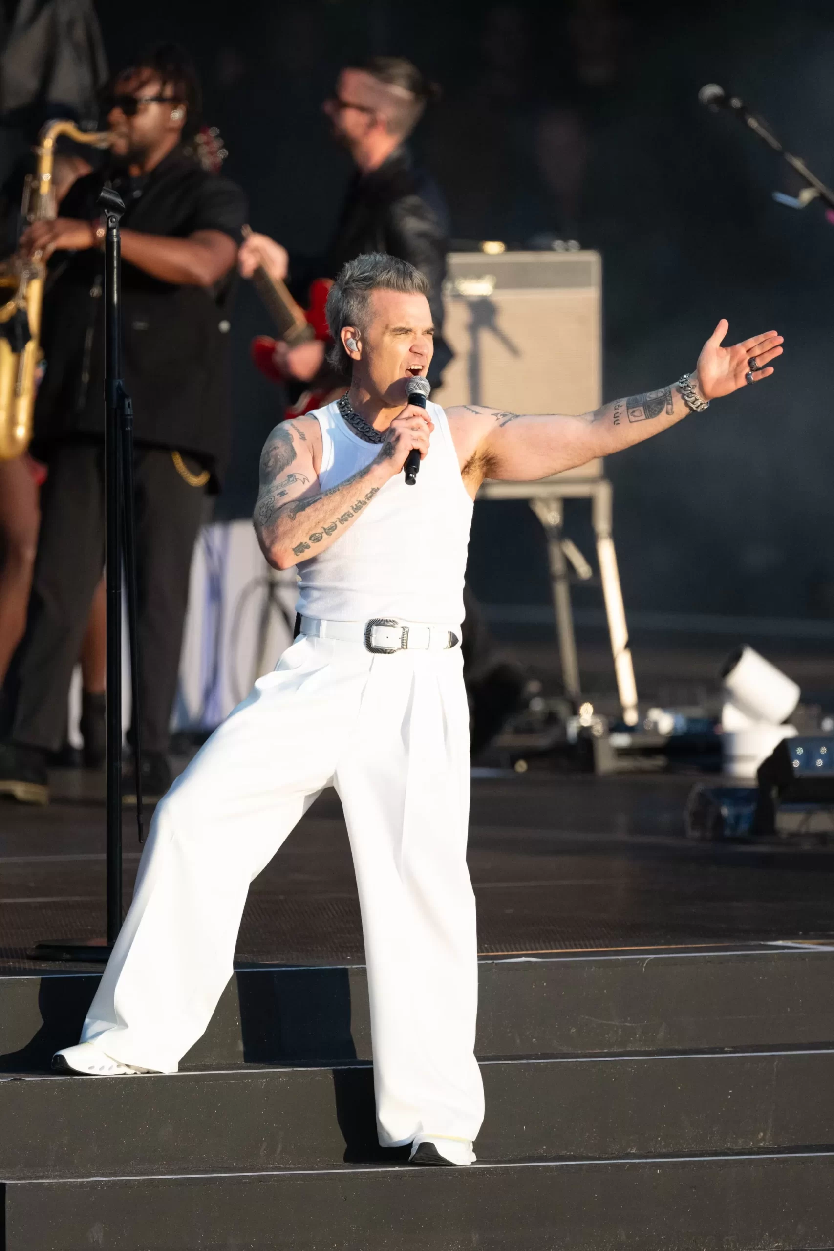 Robbie Williams130525_1-scaled.webp