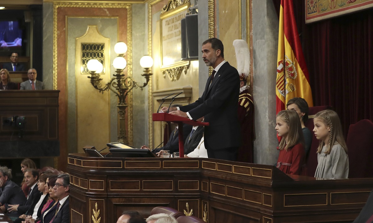 Foto de familia del acto de apertura de la XII Legislatura.