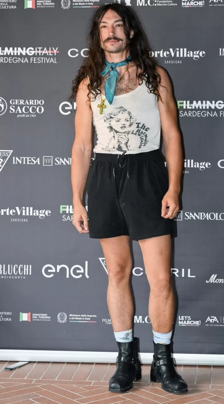 Erza Miller-The Flash-1-20625.webp