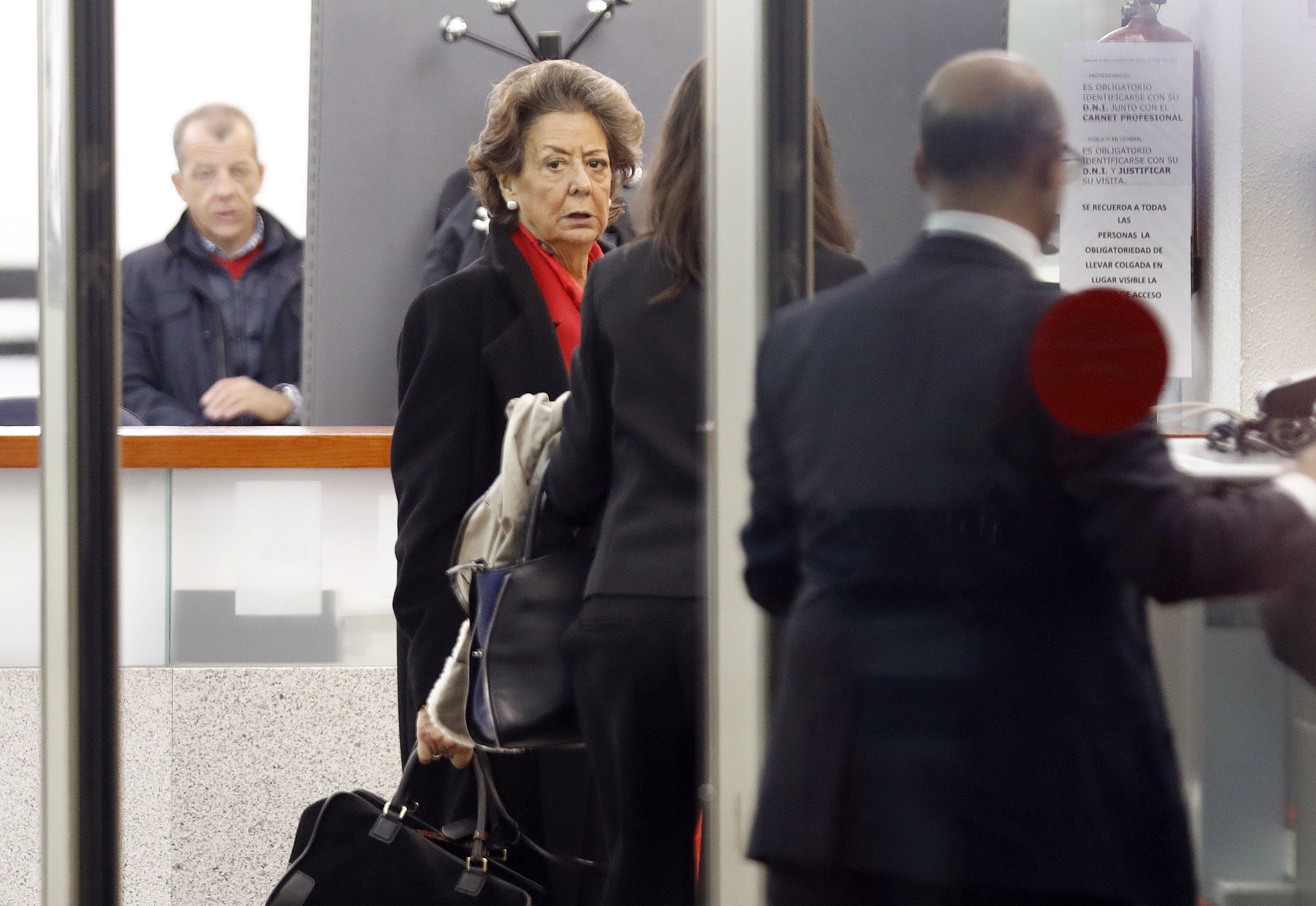 La senadora y exalcaldesa de Valencia por el PP, Rita Barberá, a su llegada a la sede del Tribunal Supremo.