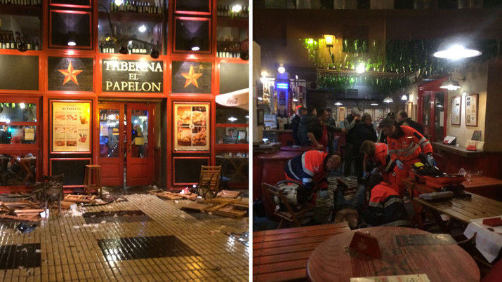 Dos escenas de la pelea campal de anoche en el centro de Sevilla