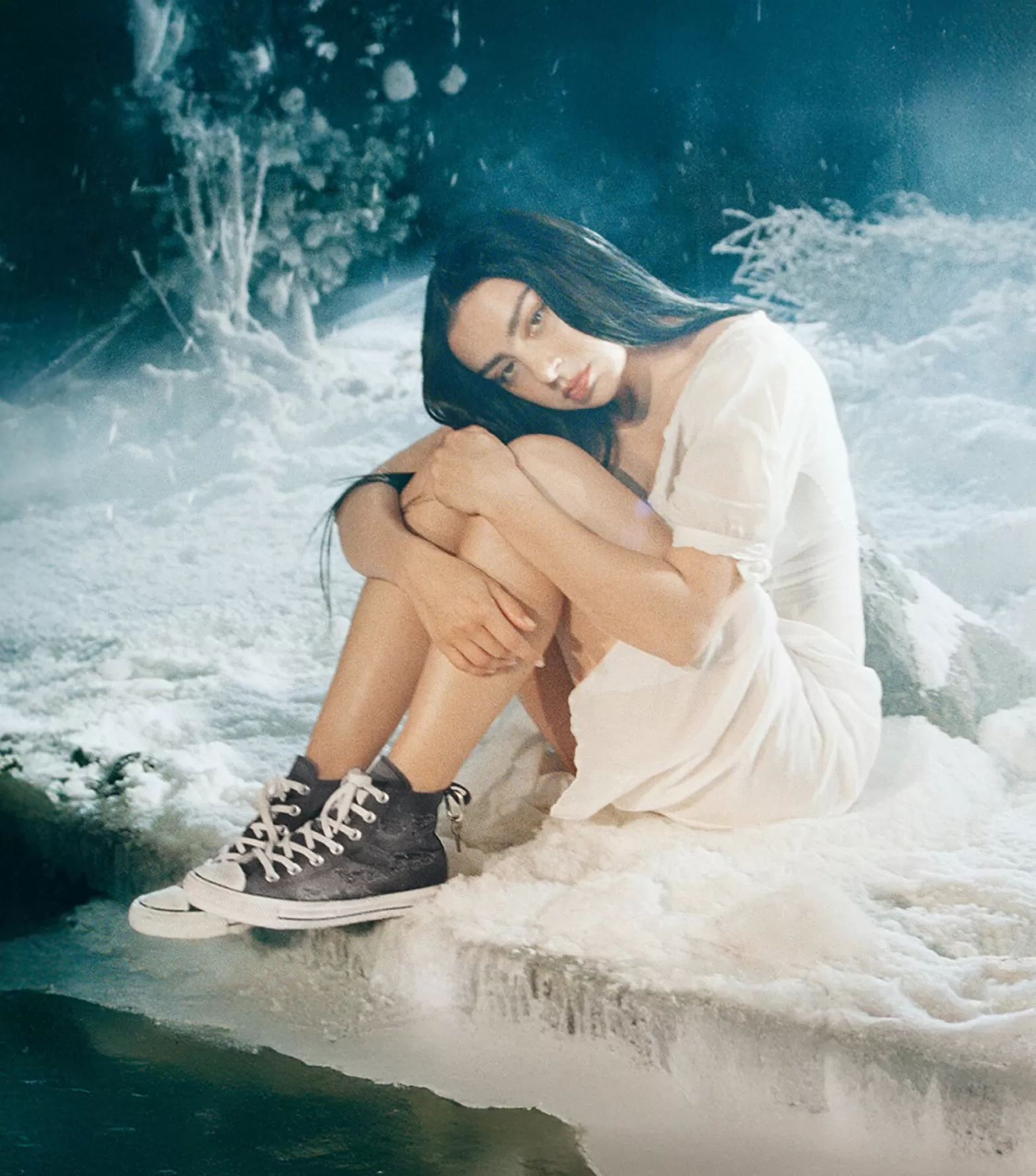 charli-xcx-converse_240725_4.webp