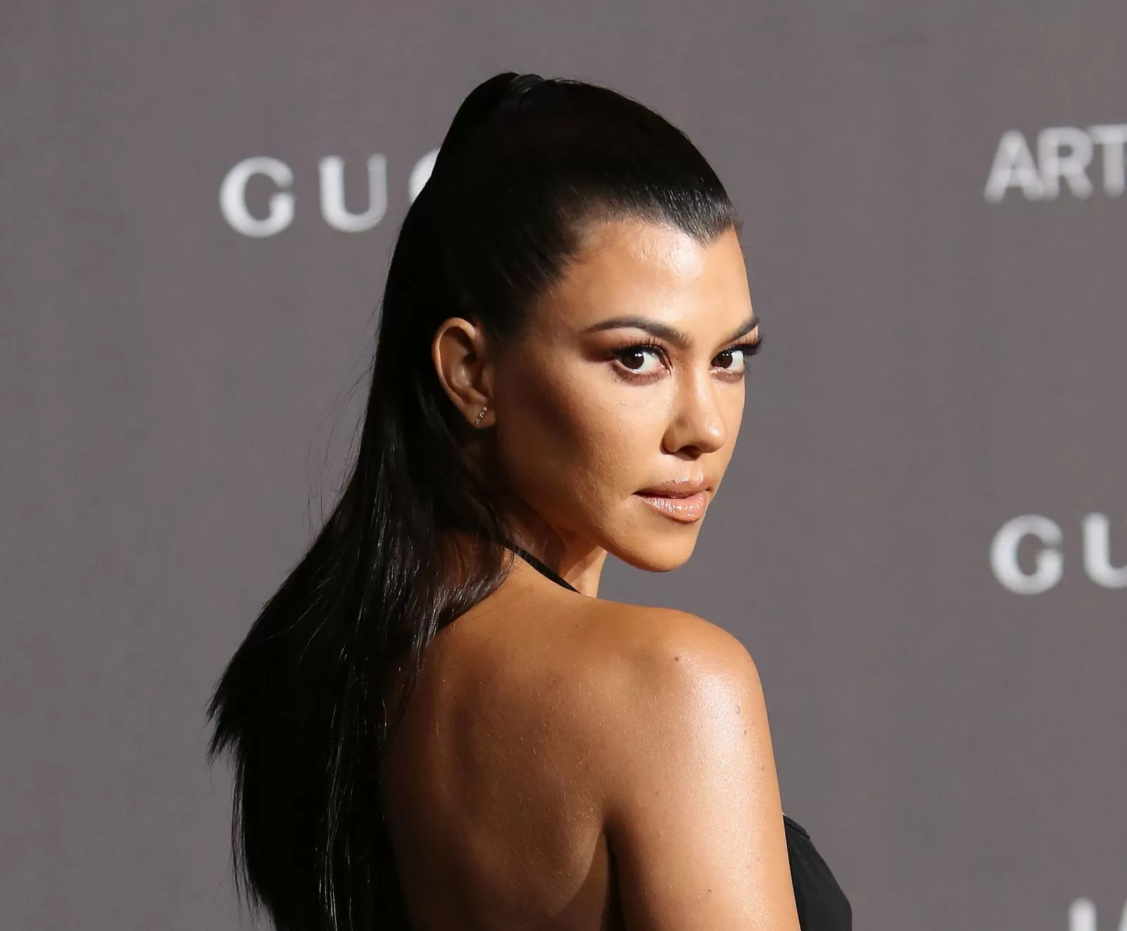 Kourtney Kardashian-1-11825.webp