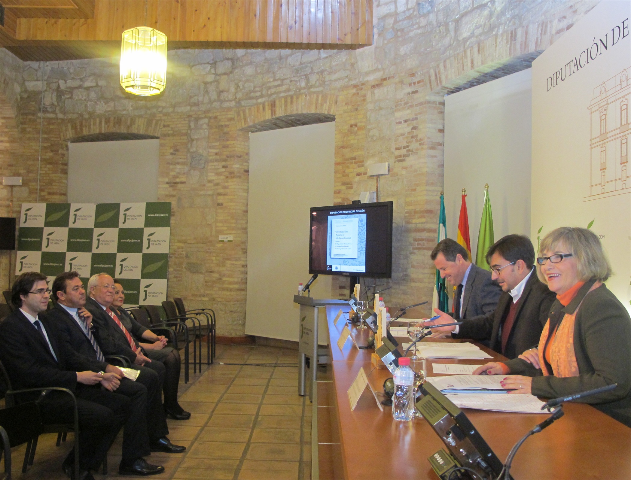 Jurado del Premio de Investigación Agraria y Medioambiental, otorgado por la Diputación de Jaén.